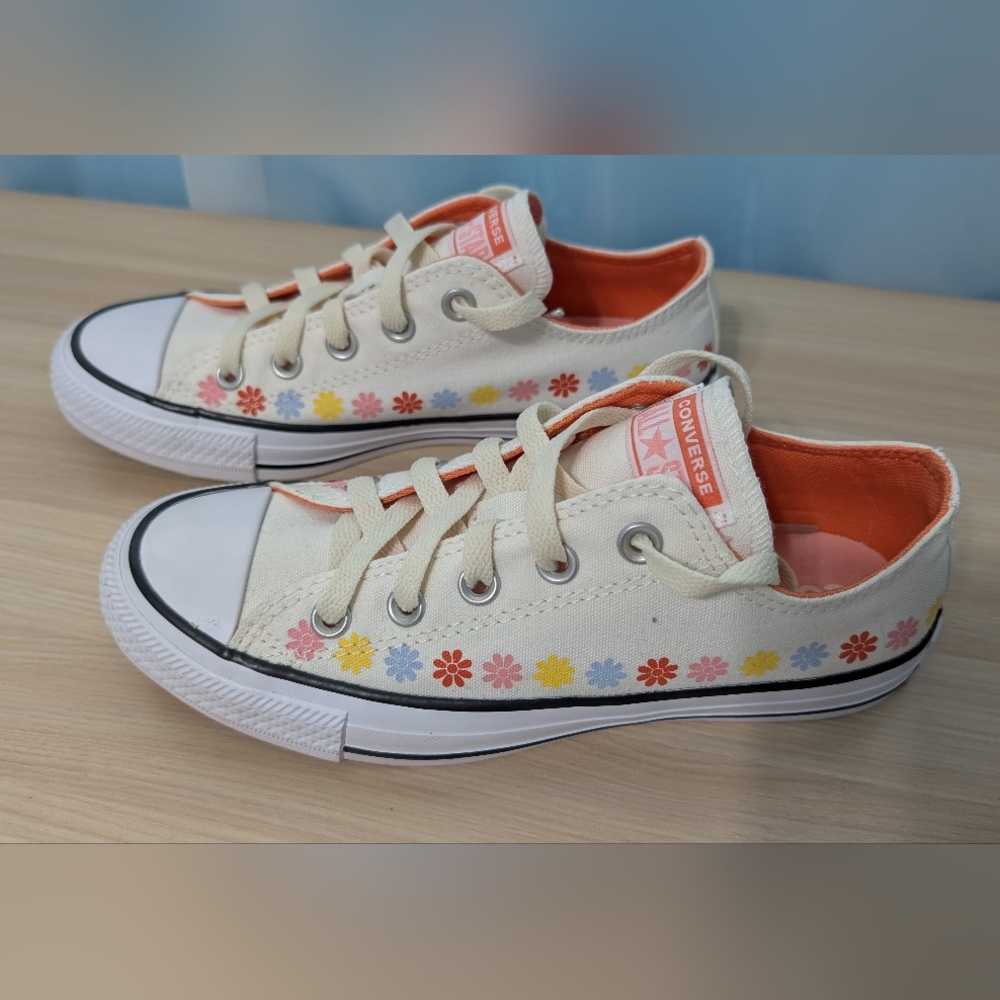 Converse All Stars Women's Low Tops